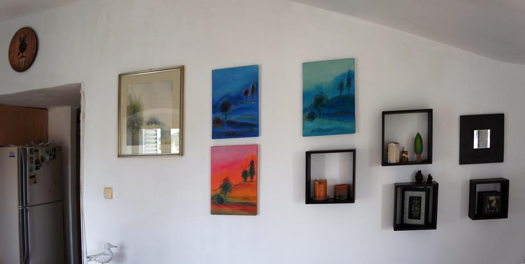 Apartment Vintage Art Split Room photo